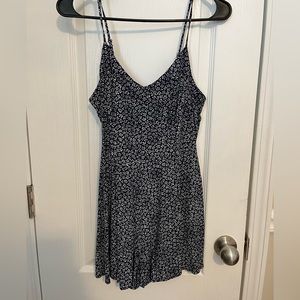 Ladies jumper size medium